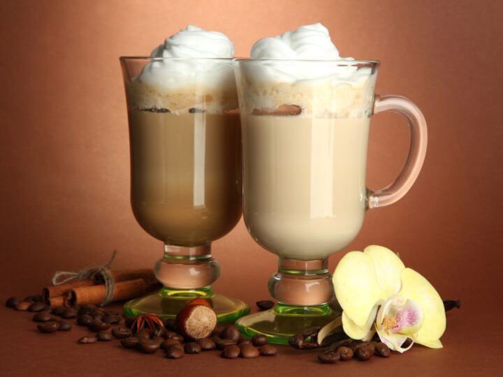 Szklanki do latte — odpowiednie naczynie kluczem do perfekcyjnej kawy