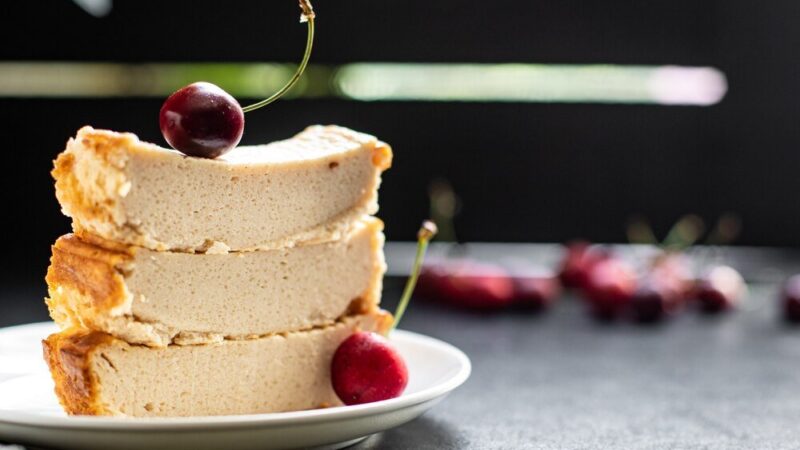 Keto sernik na zimno z mascarpone: 5 niskowęglowodanowych przepisów do przygotowania w domu