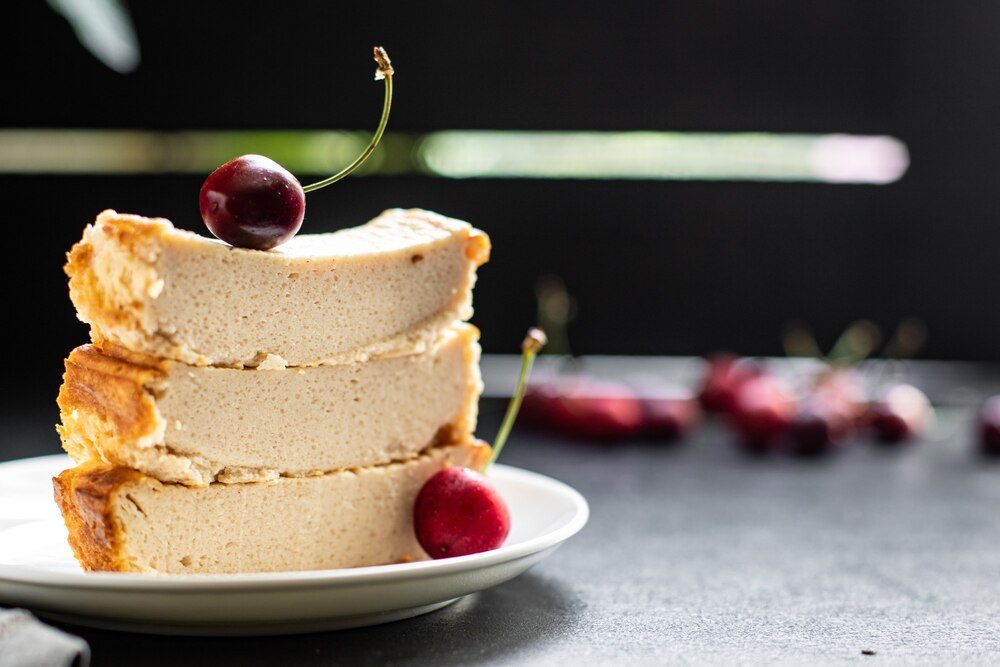 Keto sernik na zimno z mascarpone: 5 niskowęglowodanowych przepisów do przygotowania w domu