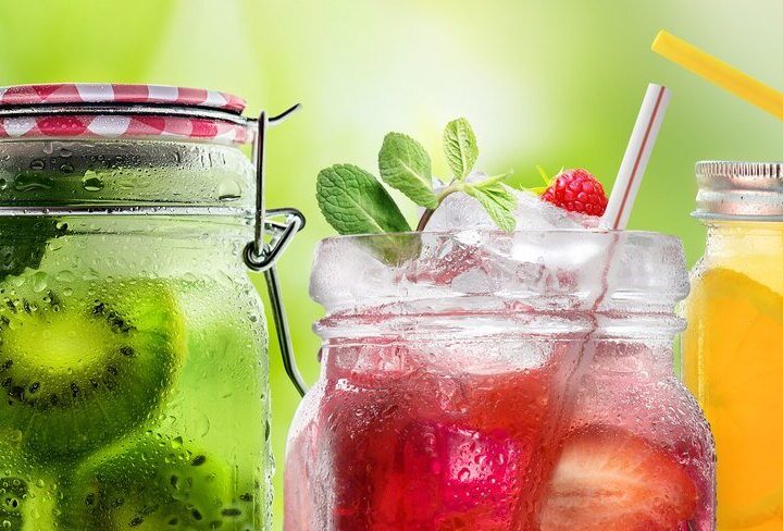 10 orzeźwiających drinków bezalkoholowych na każdą okazję
