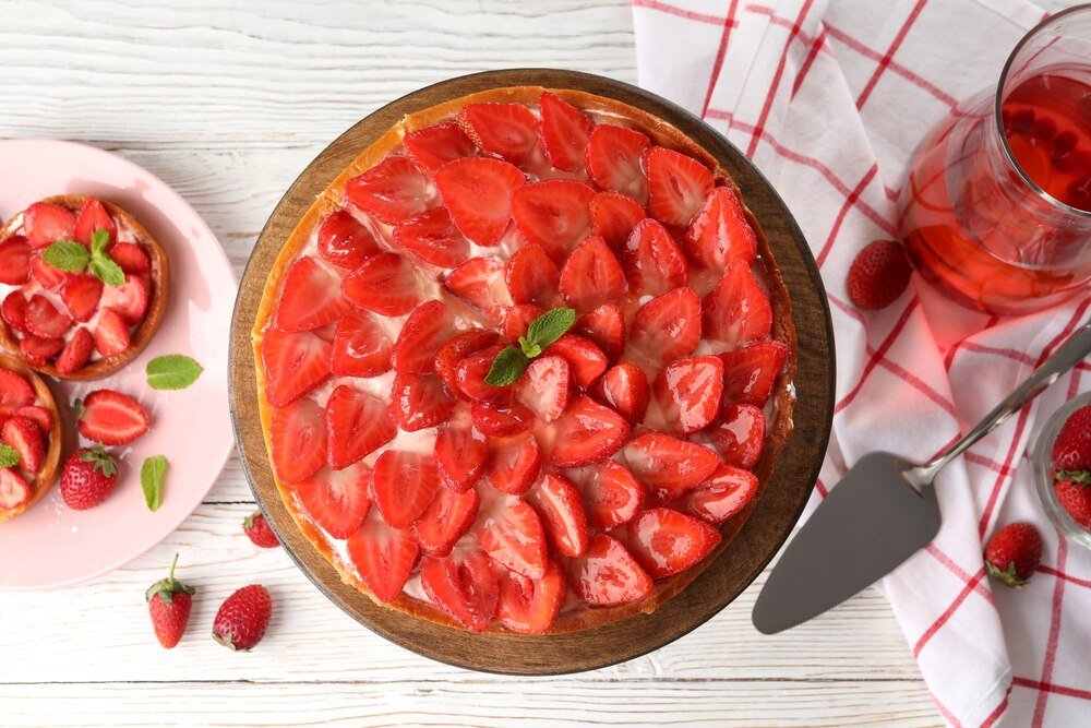 Fit ciasto z truskawkami: 3 apetyczne przepisy bez cukru