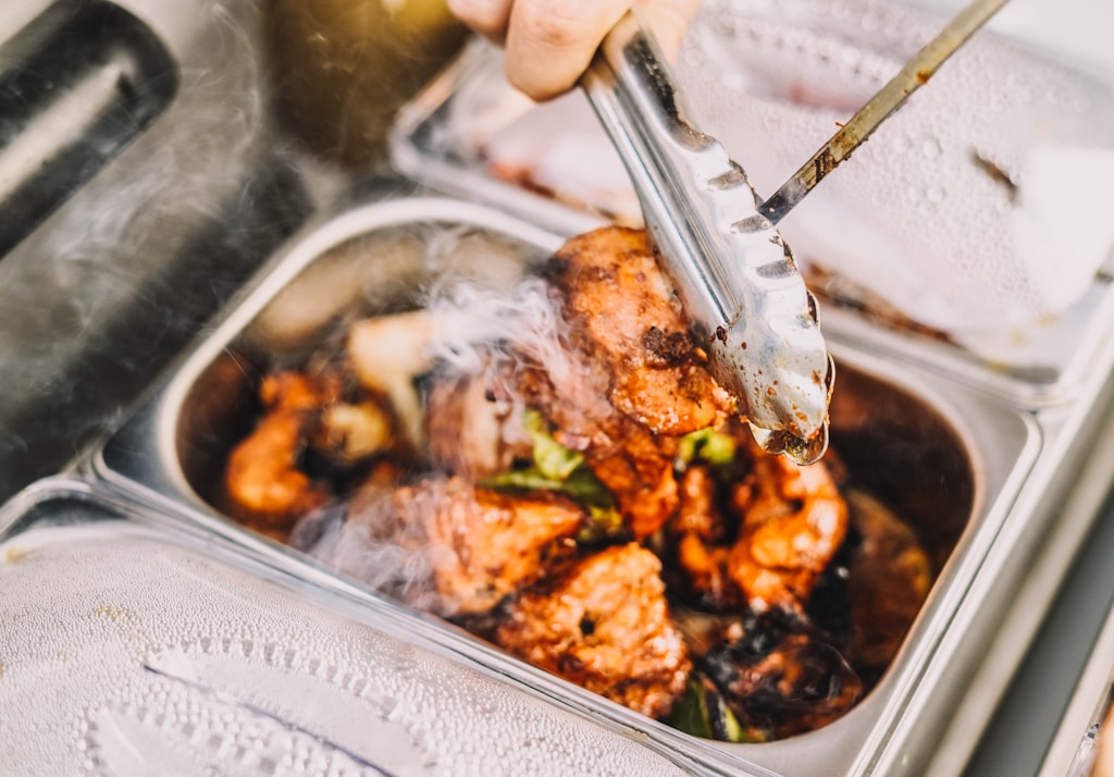 Rozwóz cateringu we Wrocławiu – sprawny system rozwożenia posiłków na co dzień