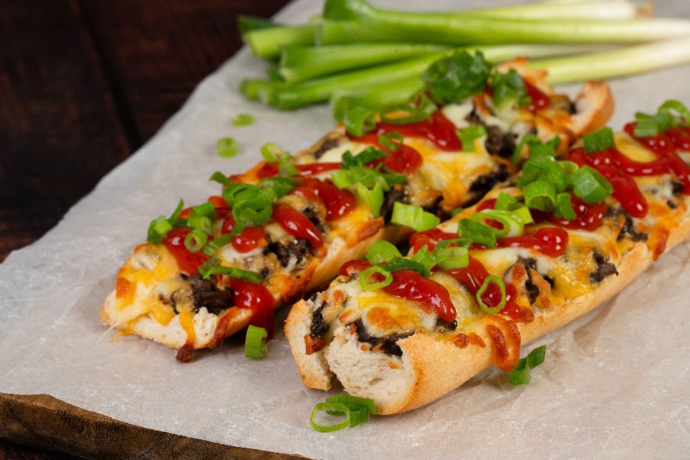 Zapiekanki z mąki do pizzy i sosu do pizzy