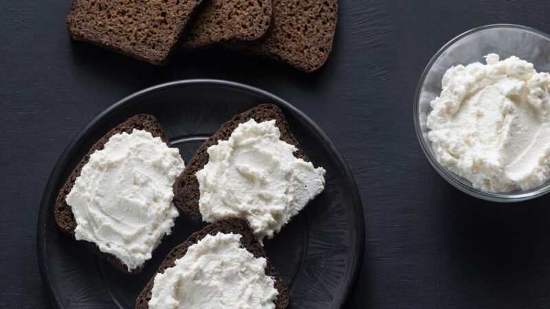 Ranking serów twarogowych w wiaderkach: Najlepszy ser na sernik