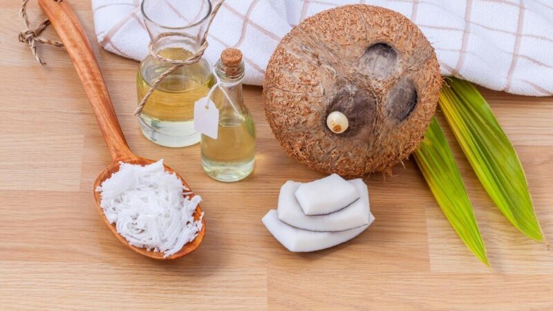 Olej kokosowy nierafinowany – właściwości i zastosowanie w kuchni