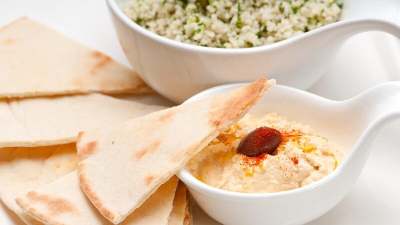 Chlebki marokańskie – puszyste pieczywo do dipów