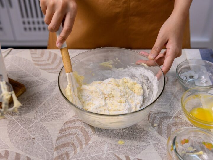 Ciasto z mąki kokosowej – przepisy bezglutenowe krok po kroku