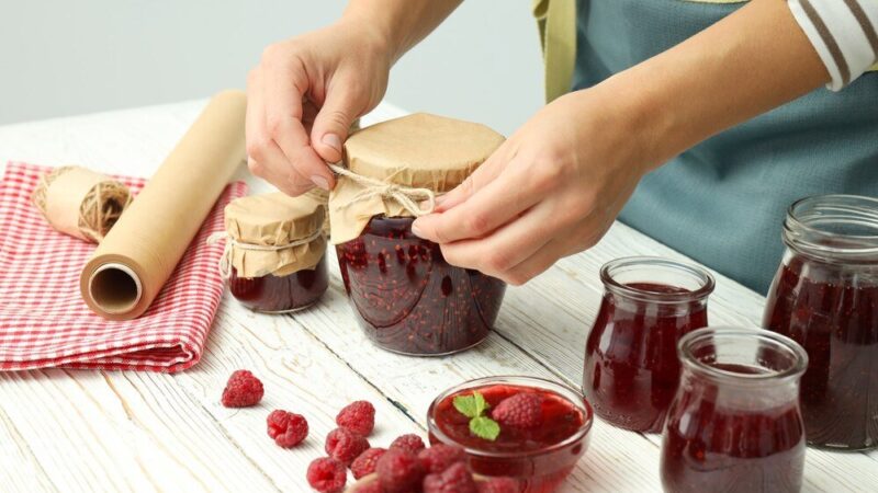 Jak zrobić dżem w domu – podstawowe zasady i proporcje