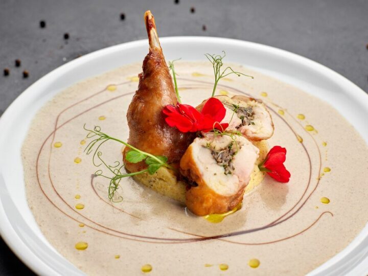 Królik w śmietanie siostry Anastazji – sprawdzony domowy przepis