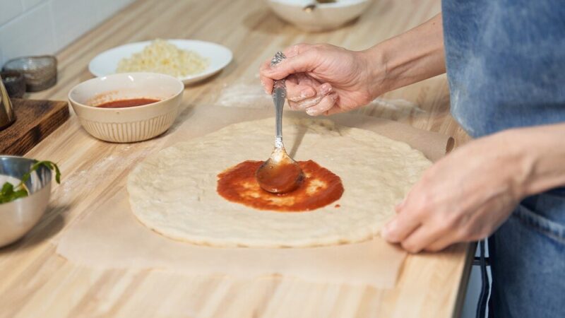 Pizza neapolitańska – oryginalny przepis krok po kroku
