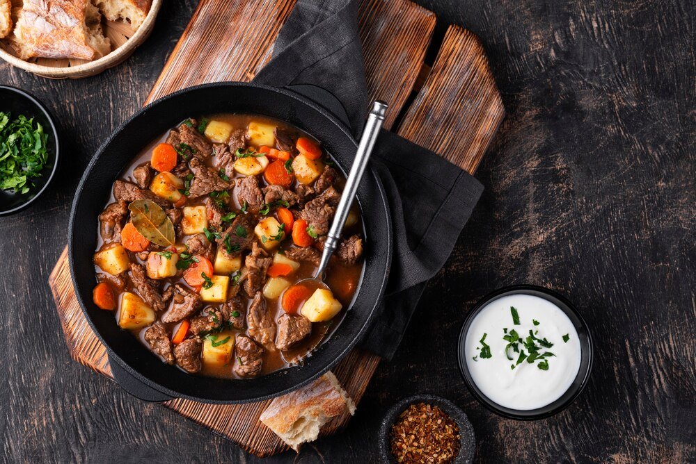 Ragout wołowe – klasyczny przepis domowy