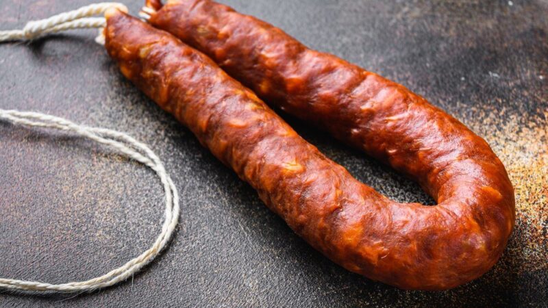 Co to jest chorizo i jak je wykorzystać w kuchni?
