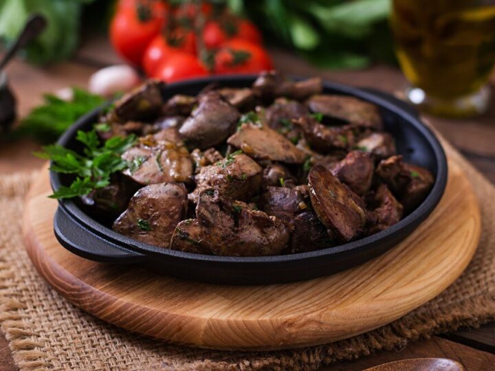 Jak usmażyć wątróbkę, aby była delikatna i soczysta