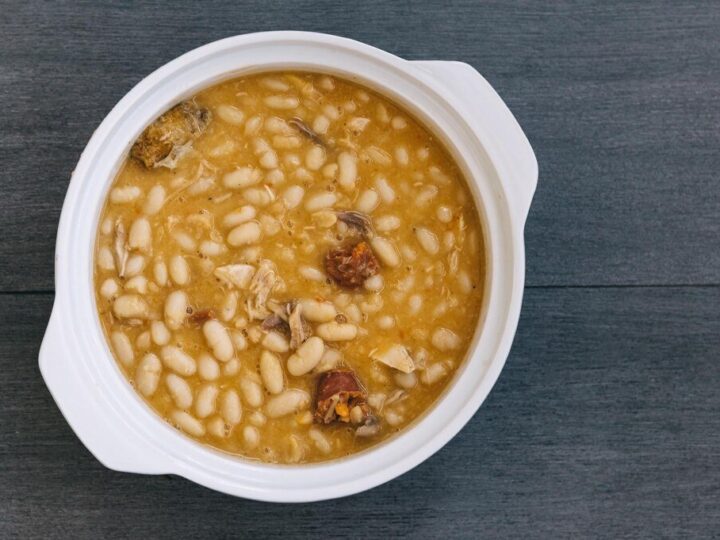 Jak zagęścić zupę fasolową – proste kuchenne triki