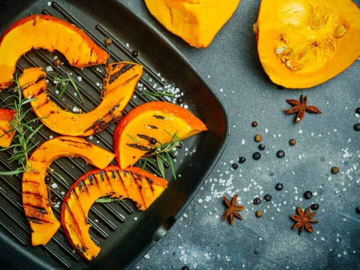 Pieczona dynia w piekarniku – najlepsze przyprawy i dodatki