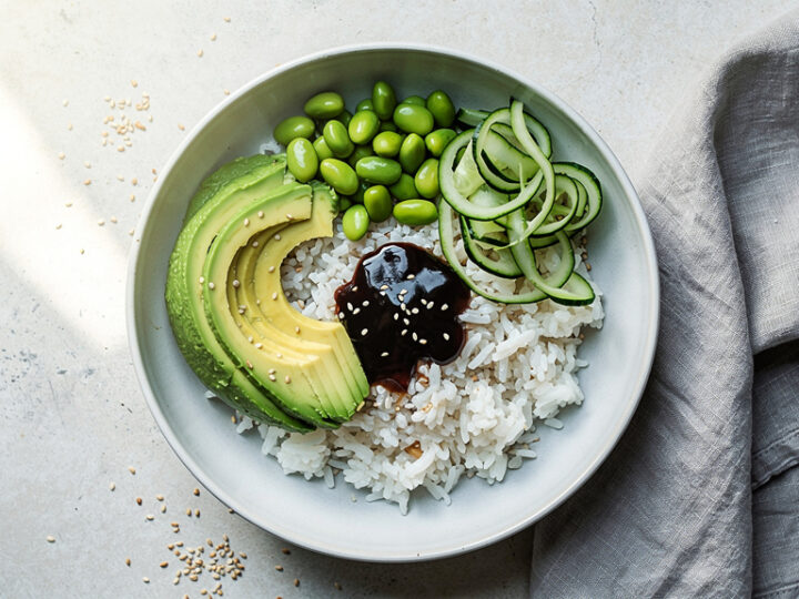 Sushi bowl – przepis na lekki posiłek